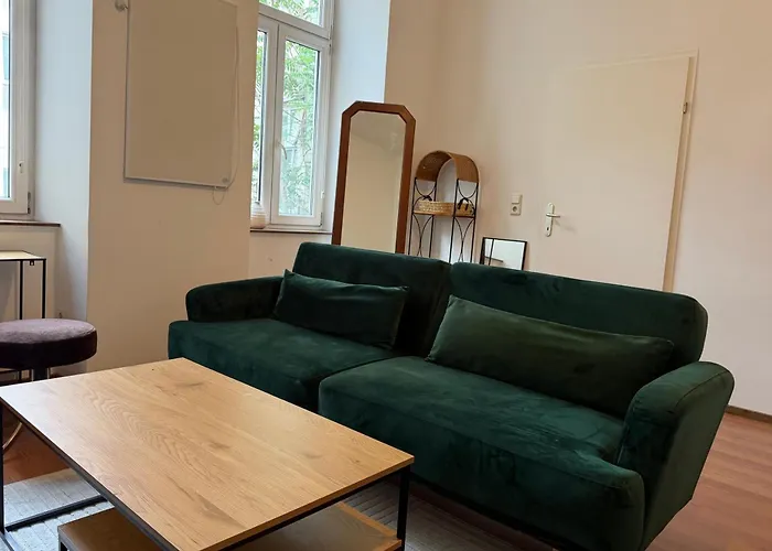 Διαμέρισμα Near Schoenbrunn & Mariahilfer Strasse I 5 Guests I Schoenbrunn Metro 5 Min